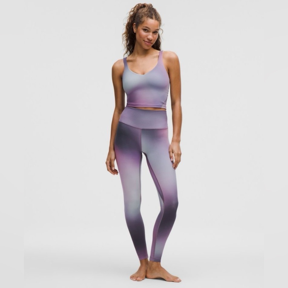 lululemon Align™ High-Rise Pant 28"
DESIGNED FOR YOGA